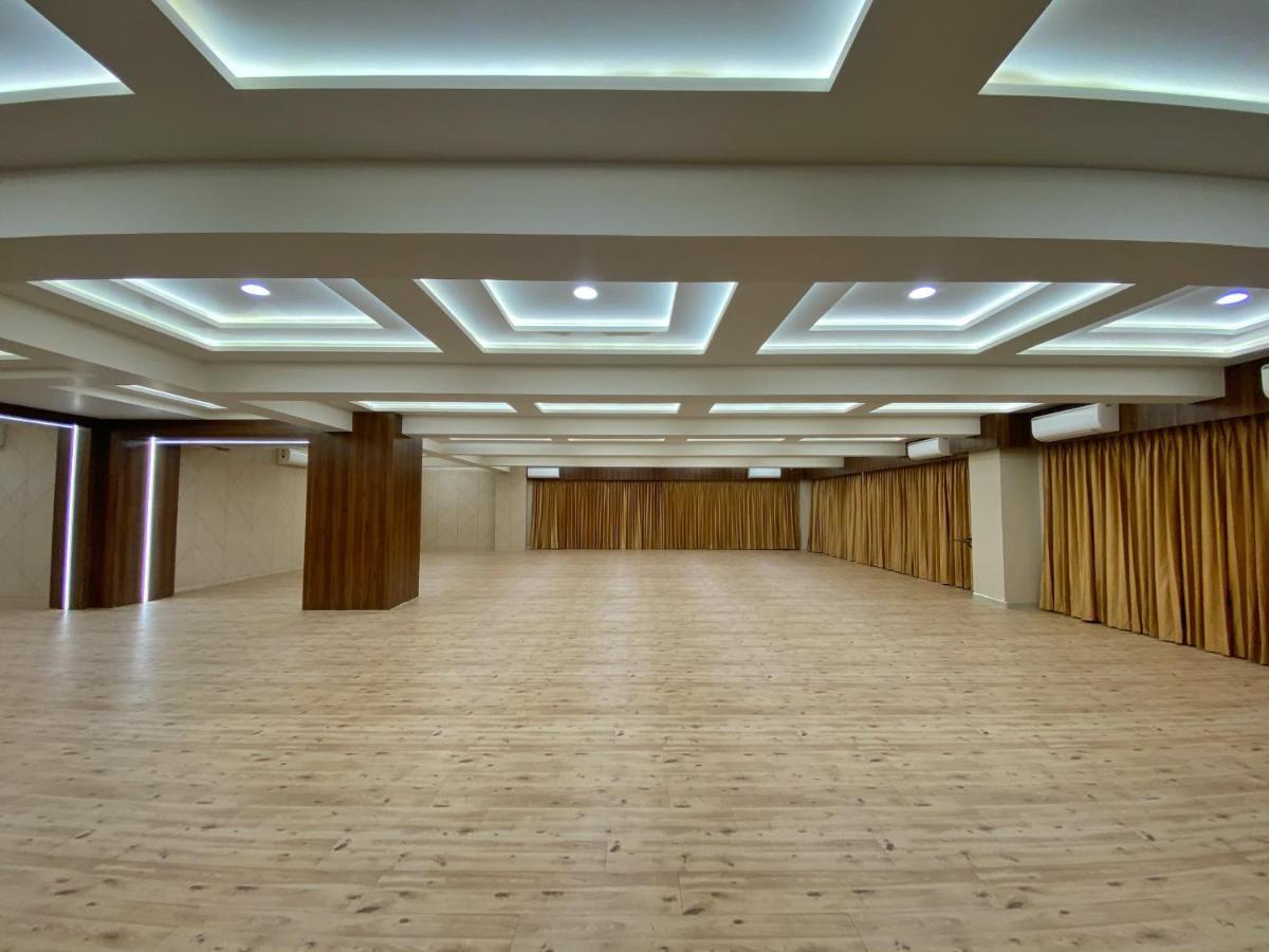 Hotel Privya Rooms And Banquet Surat Ngoại thất bức ảnh