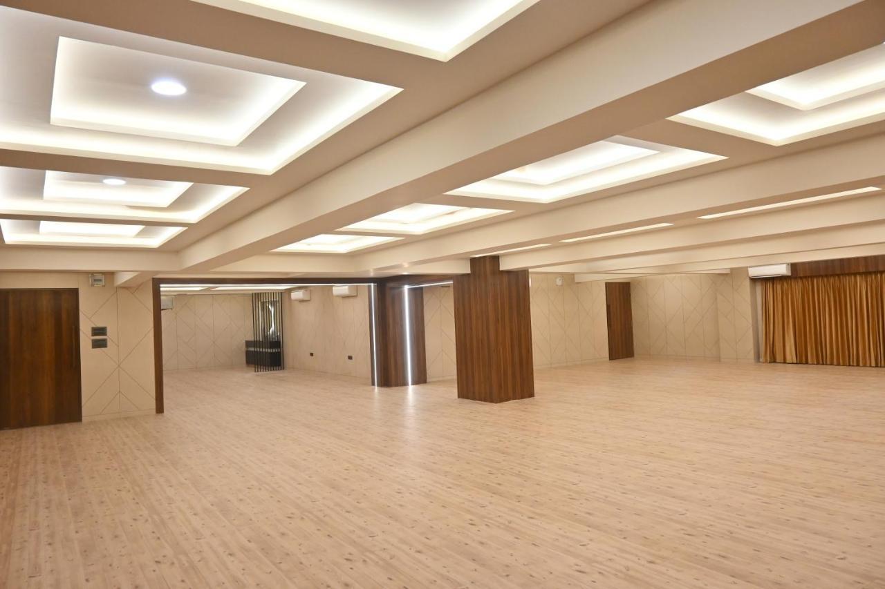 Hotel Privya Rooms And Banquet Surat Ngoại thất bức ảnh