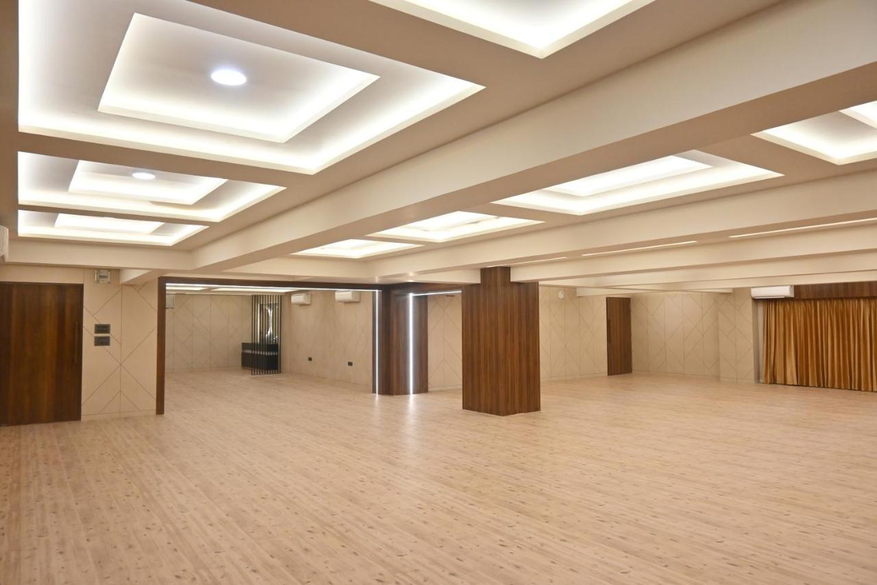 Hotel Privya Rooms And Banquet Surat Ngoại thất bức ảnh