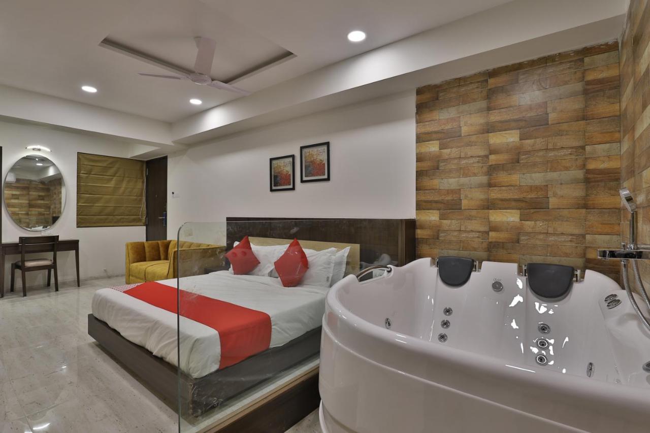 Hotel Privya Rooms And Banquet Surat Ngoại thất bức ảnh