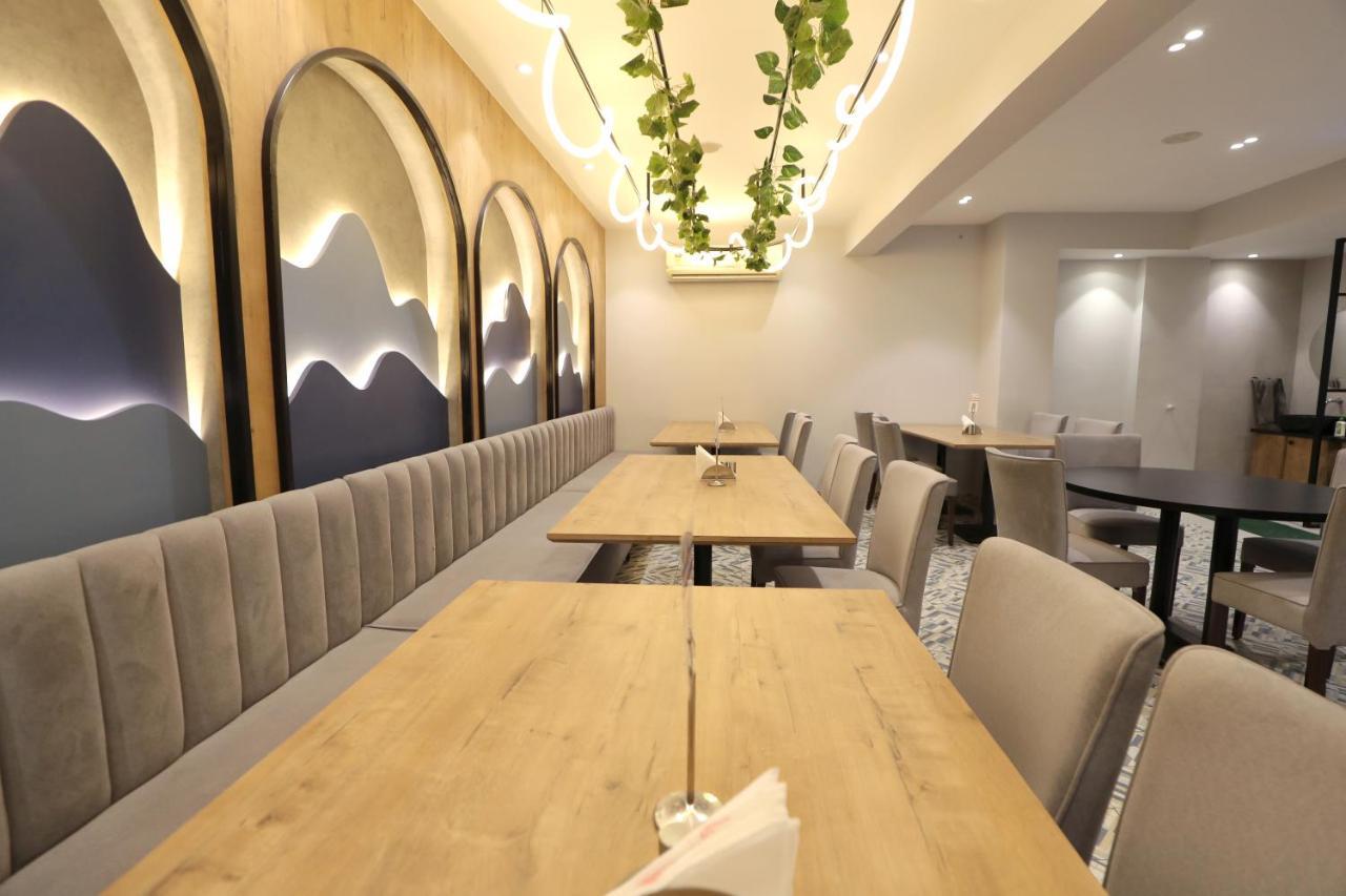 Hotel Privya Rooms And Banquet Surat Ngoại thất bức ảnh