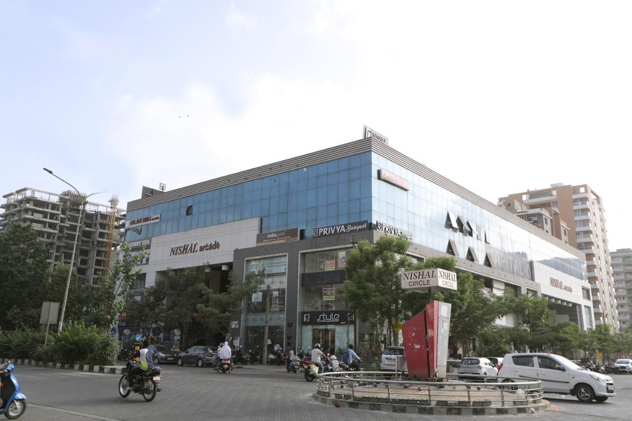 Hotel Privya Rooms And Banquet Surat Ngoại thất bức ảnh