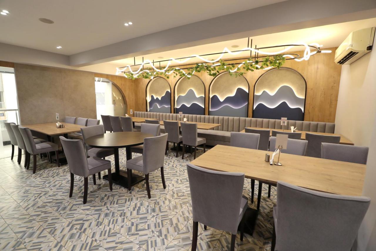 Hotel Privya Rooms And Banquet Surat Ngoại thất bức ảnh